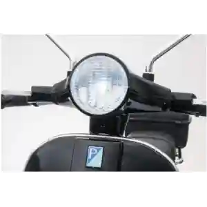 skuter za decu vespa crna 11/003 bliži prikaz