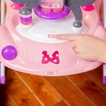KIDS II DISNEY DUBAK 3-IN-1 MINNIE MOUSE GO, GO BOWS™ 6-24M KIDS II DISNEY DUBAK 3-IN-1 MINNIE MOUSE GO, GO BOWS™ 6-24M - Slika 8