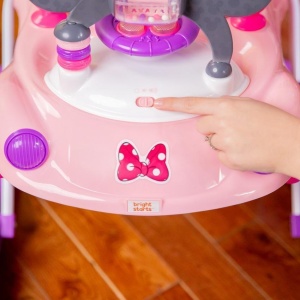 KIDS II DISNEY DUBAK 3-IN-1 MINNIE MOUSE GO, GO BOWS™ 6-24M KIDS II DISNEY DUBAK 3-IN-1 MINNIE MOUSE GO, GO BOWS™ 6-24M - Slika 8