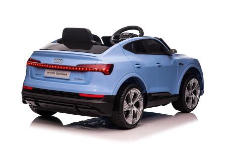 LICENCIRANI AUDI E-TRON SPORTBACK PLAVI