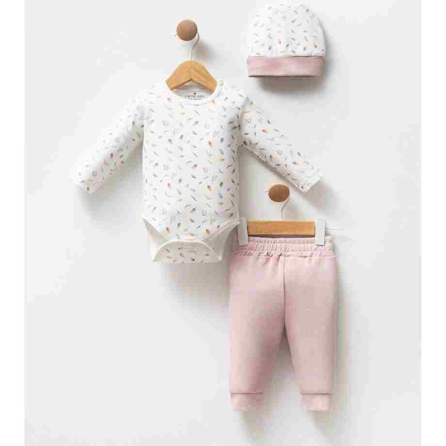 komplet za bebe sa bodijem i kapicom roze 0–6 meseci