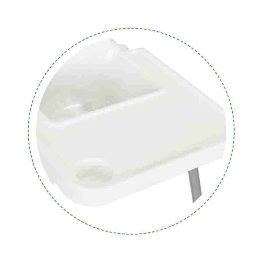 ECOTOYS STOLICA ZA HRANJENJE WHITE stolica za hranjenje white od plastike i metala detalj