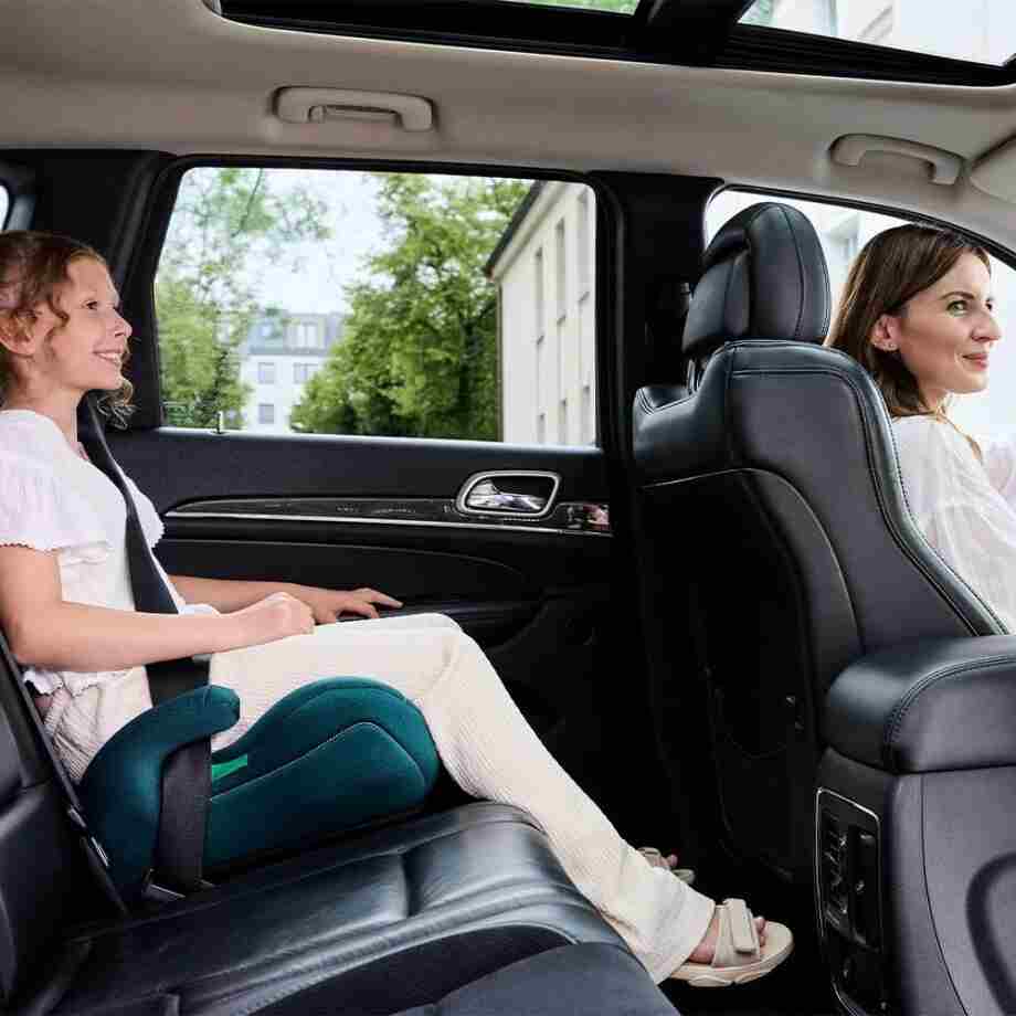 kinderkraft buster i-boost2 auto sedište zeleno za decu zadnja strana