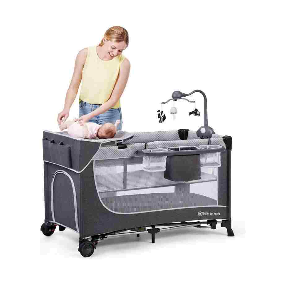 KINDERKRAFT PRENOSIVI KREVETAC LEODY GREY SA DODACIMA prenosivi krevetac Leody Grey sa dodacima za bebe detalj