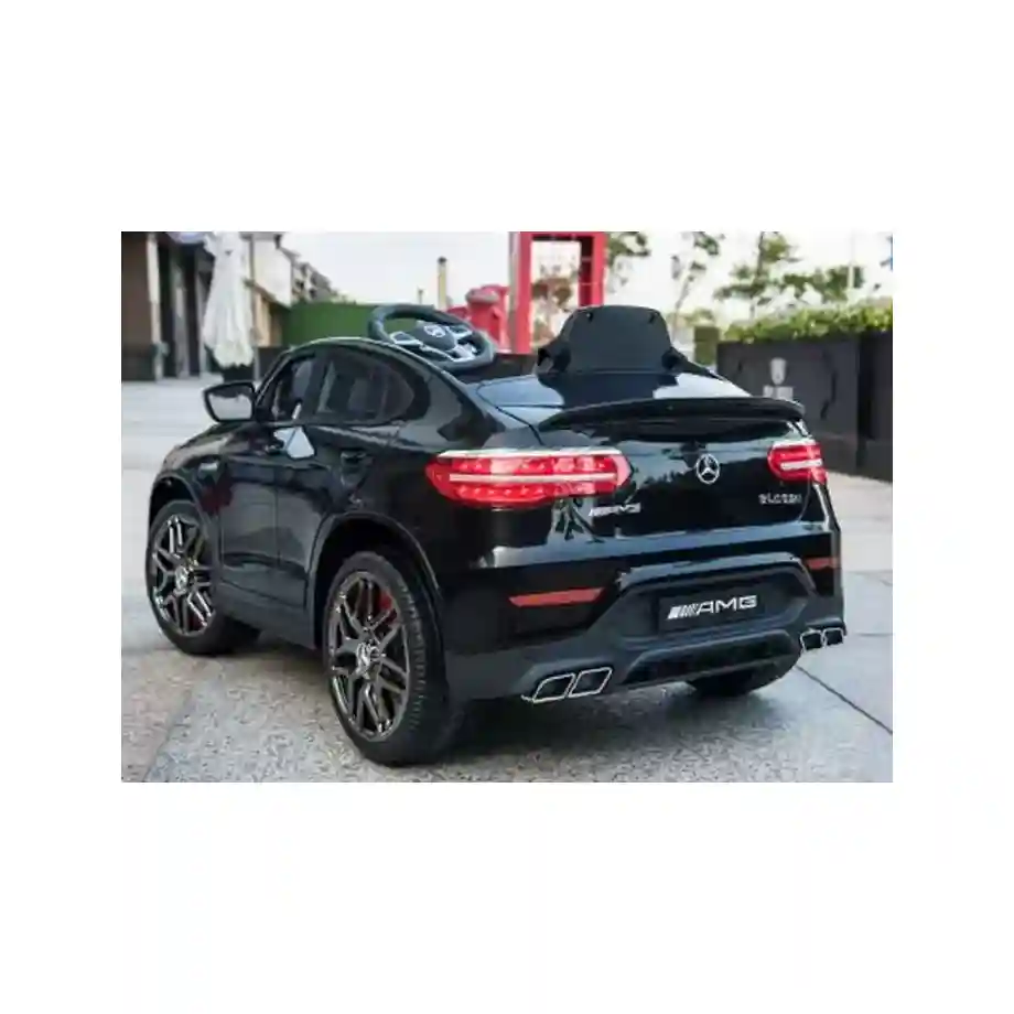Mercedes GLC-Crni Mercedes GLC-Crni