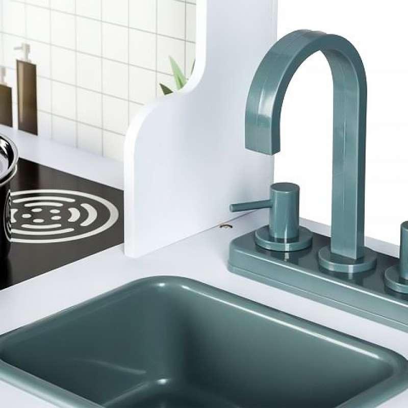 drvena kuhinja sa ves mašinom za decu u boji drveta detalj