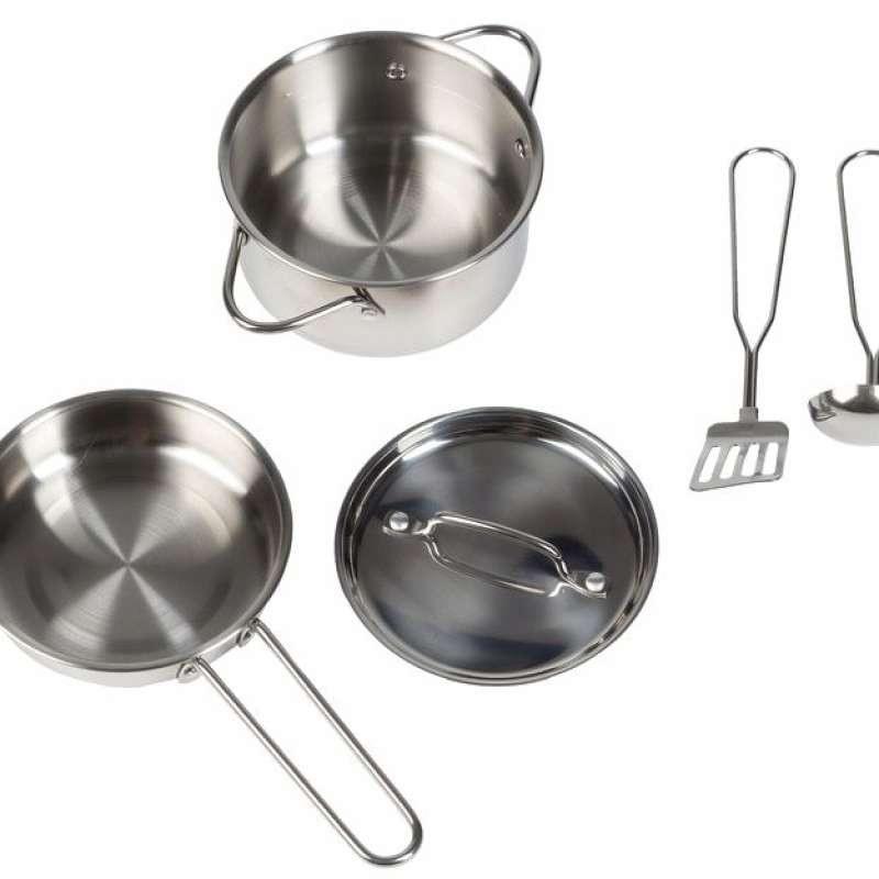 drvena kuhinja sa ves mašinom za decu u boji drveta bliži prikaz