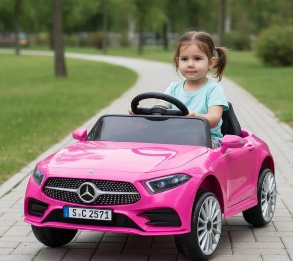 Dečiji auto na akumulator Mercedes 2220 beli električni auto za decu sa motorima 2 × 45W i brzinom 3–5 km/h