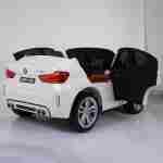 Dvosed BMW X6 M - Beli Auto na akumulator za decu - Slika 1