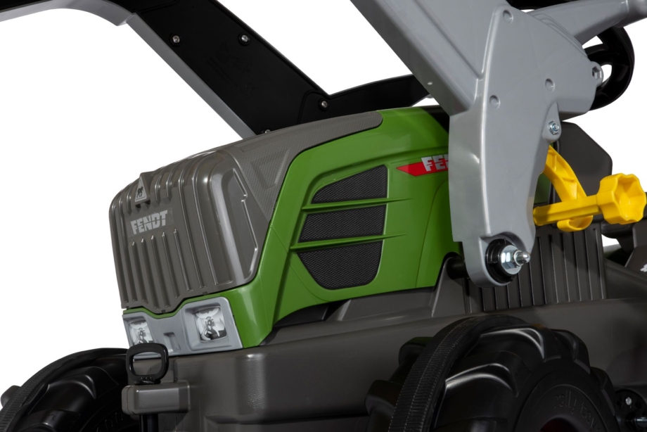 Traktor Fendt 211 Vario sa utovarivačem Traktor Fendt 211 Vario sa utovarivačem 2