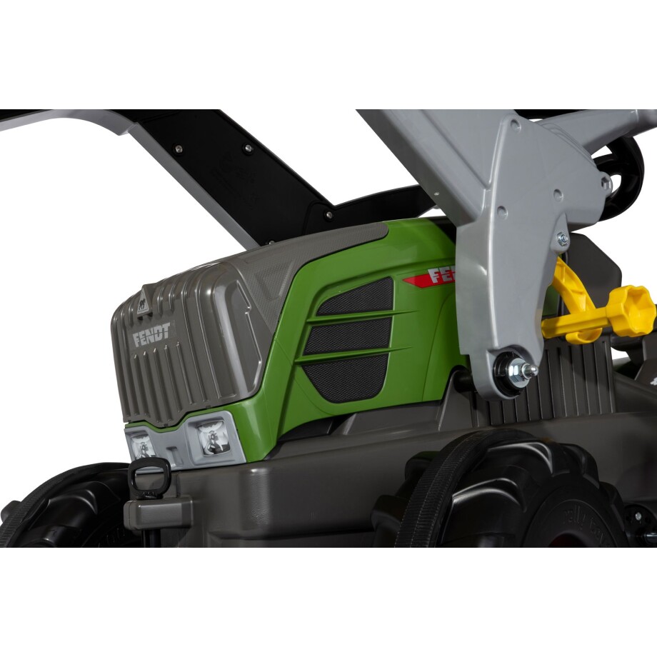 Traktor Fendt 211 Vario sa utovarivačem 2