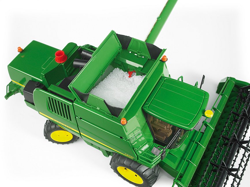 Kombajn John Deere T670i 8