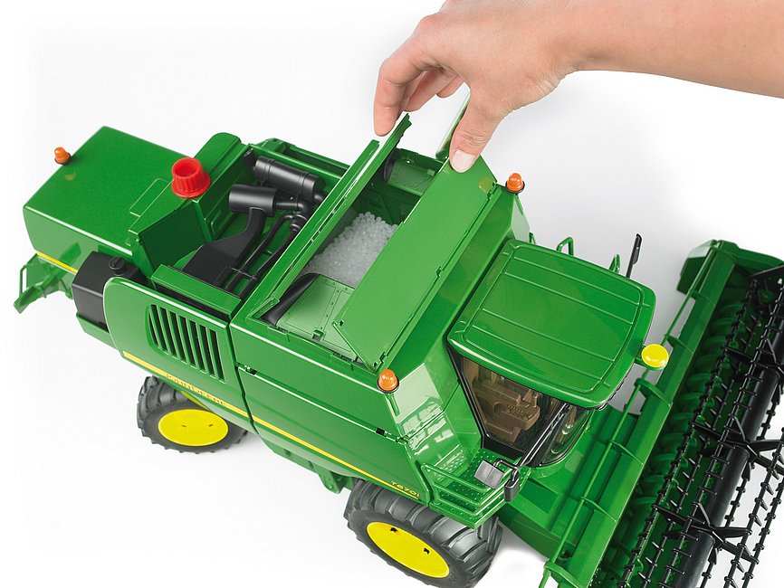 Kombajn John Deere T670i 9