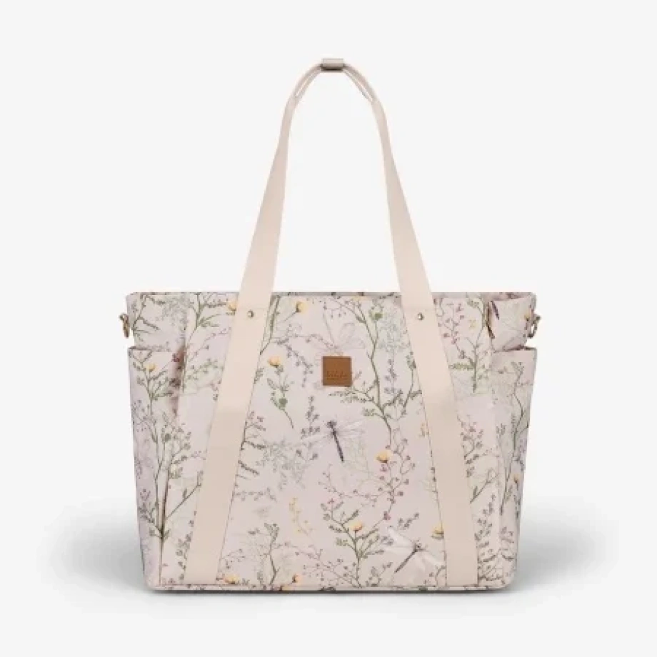 Torba za mame FLORENCE Secret Garden Beige pruža organizovan prostor za sve bebine potrepštine tokom šetnji i putovanja