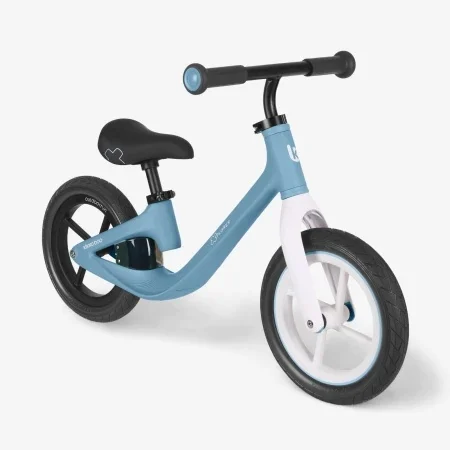 Balance bike XPLORER pomaže deci da razviju ravnotežu i koordinaciju uz lagan okvir, podesivo sedište i izdržljive točkove