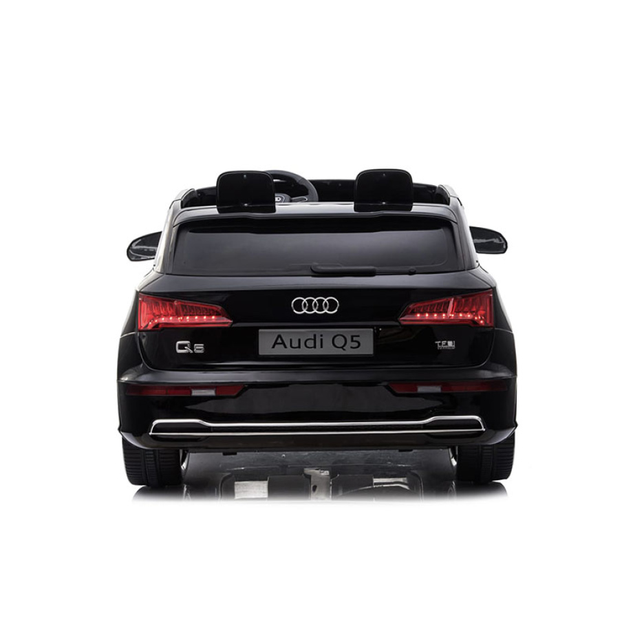 Audi Q5 4x4 Dvosed Licencirani – Crni Audi Q5 4x4 Dvosed Licencirani – Crni
