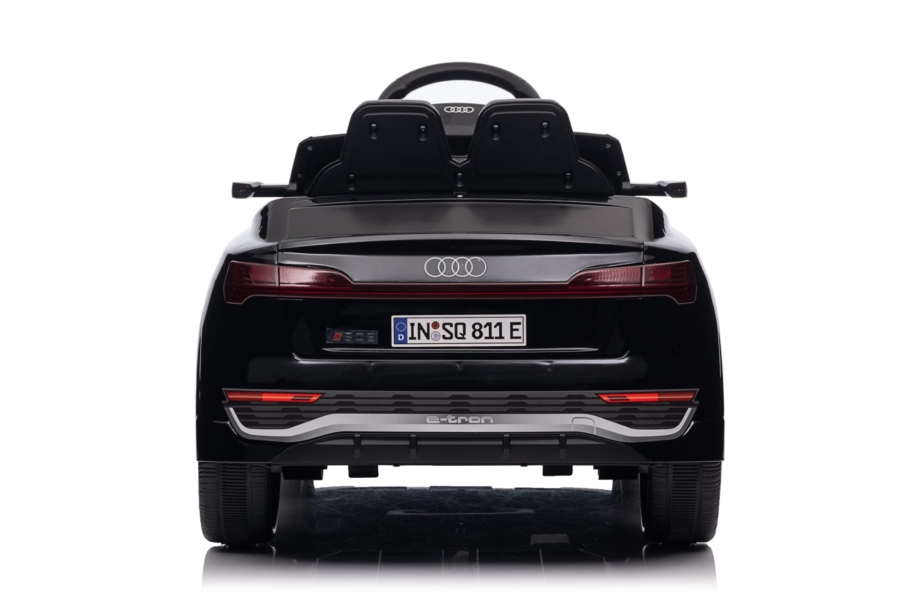 Audi S Q8 – Crni Licencirani – Auto na akumulator za decu Audi S Q8 – Crni Licencirani – Auto na akumulator za decu