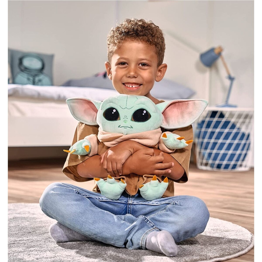 Star Wars plišani Yoda Plišani Yoda – figura iz serije The Mandalorian