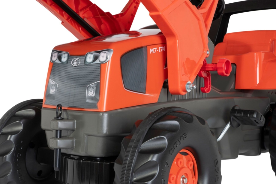 Traktor Junior Kubota sa prednjim utovarivačem Traktor Junior Kubota sa prednjim utovarivačem 5