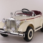 Auto na baterije Retro RR – 12V sa 4 motora i daljinskim upravljačem | Bež