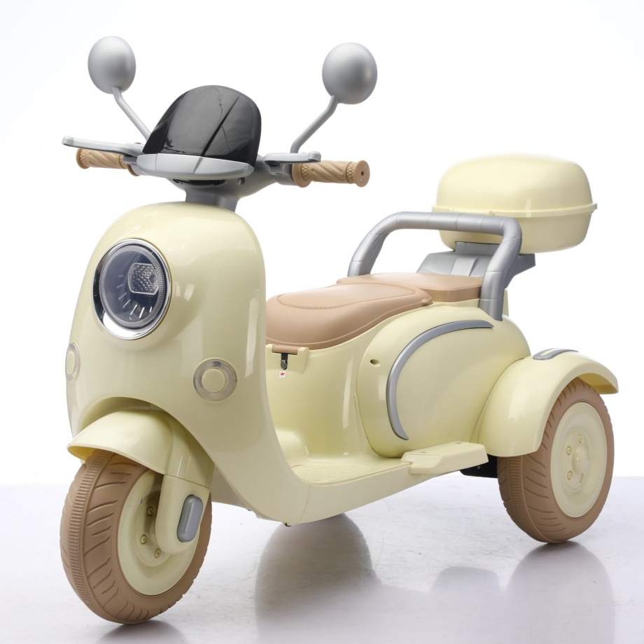 Dečiji motor na akumulator bež 12V na 3 točka Dečiji motor na akumulator bež na 3 točka, 12V, za uzrast 2–5 godina