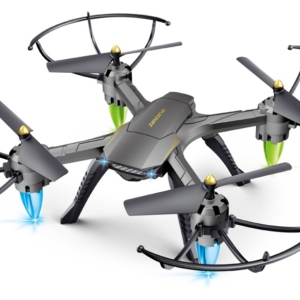 Dron sa četiri propelera, zaštitnim okvirima i svetlosnim efektima
